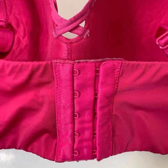 Torrid Curve Wire-Free Push-Up Plunge in Hot Pink Size 44DD - Picture 5 of 6